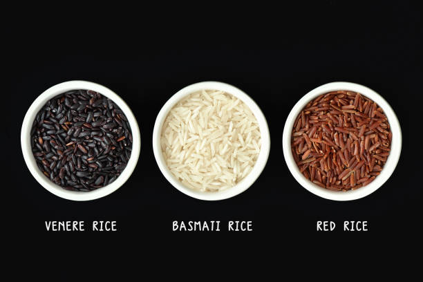 istock Venere rice, red rice and basmati rice 907583462