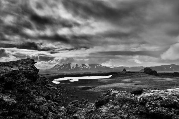 istock Caldera, Volcan, Iceland, central Highlands 907599632