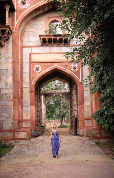 istock Girl in India Sightseeing 907617266