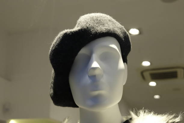istock faces of female mannequins 907649672