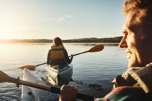 istock Couples that kayak together stay together 907650014