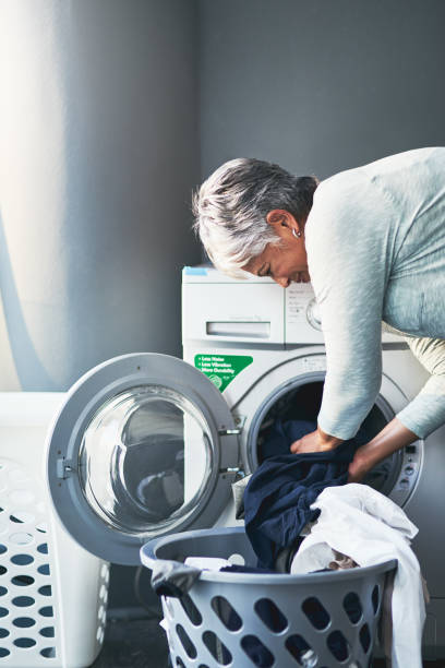 istock Let's get down to laundering business 907653526