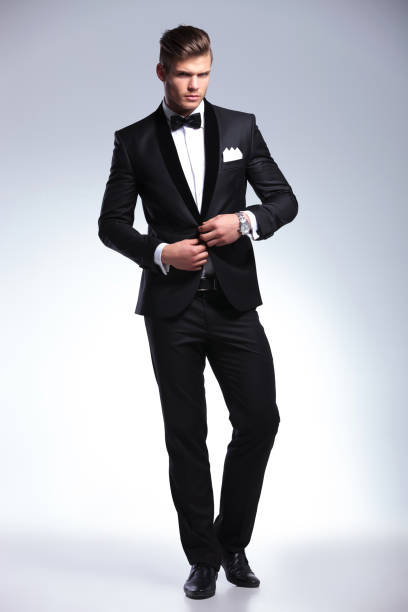 istock business man opening his jacket 907677172