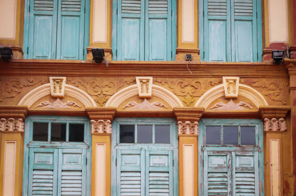 istock Colorful Walls in Chinatown 907689868