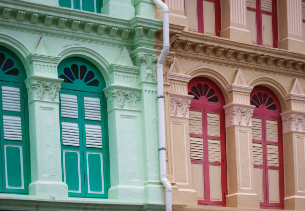 istock Colorful Walls in Chinatown 907689920
