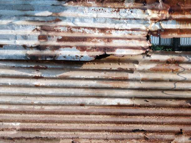 istock Old metal sheet roof texture 907729232
