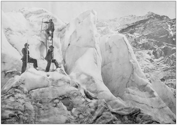 世界の有名なサイトのアンティーク写真: eismeer, グリンデルワルド, スイスの近く - 1900s image点のイラスト素材／クリップアート素材／マンガ素材／アイコン素材