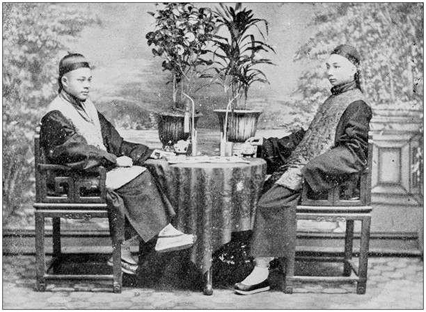 starožitná fotografie lidí ze světa: číňané hrají dáma - herec účinkující fotky stock ilustrace