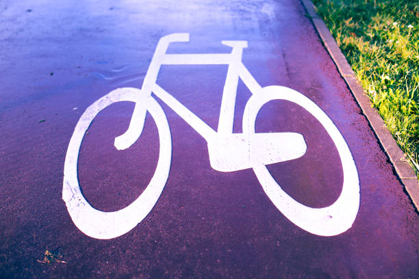 istock Bicycle symbol on bike path 907824830