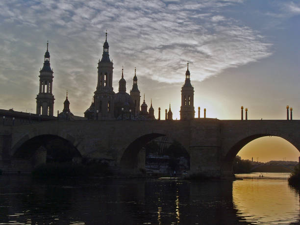 istock Zaragoza's church 907825766