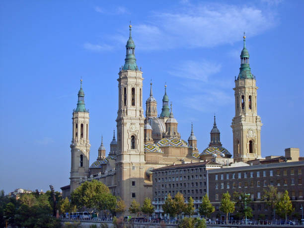 istock Zaragoza's church. 907826148
