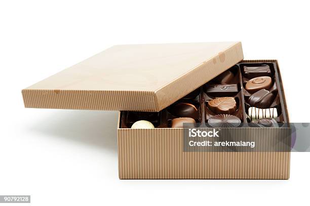 Bombons De Chocolate - Fotografias de stock e mais imagens de Caixa - Caixa, Chocolate, Comemoração - Conceito