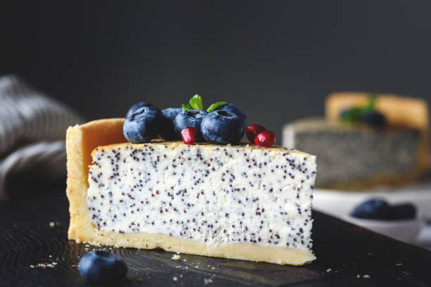 Cheesecake with poppy and blueberries