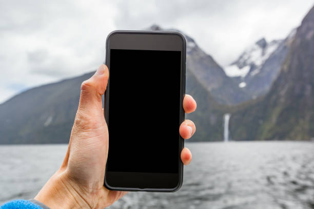 istock Travel Phone Mock-up 907938254