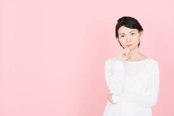 istock Young woman who is troubled 907943408