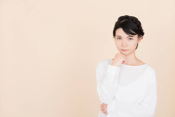 istock Young woman who is troubled 907949424