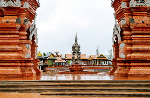 Xishuangbanna Daikin Tower The famous Shwedagon Pagoda in Xishuangbanna, Yunnan, China. xishuangbanna stock pictures, royalty-free photos & images