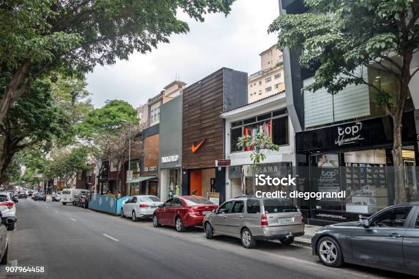 Oscar Freire Eine Schicke Einkaufsstraße Sao Paulo Brasilien Stockfoto und mehr Bilder von Städtische Straße