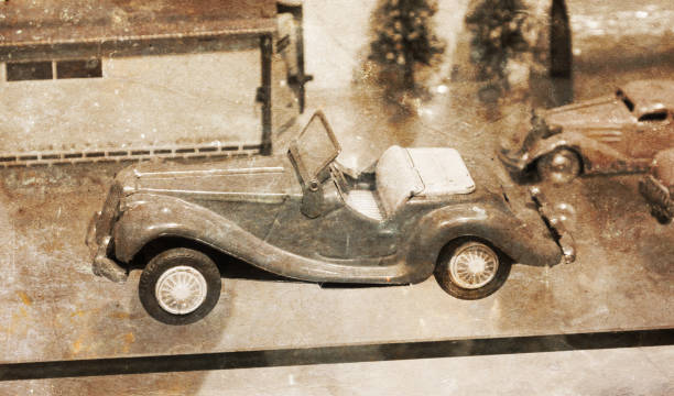 istock Vintage toy car 907990698