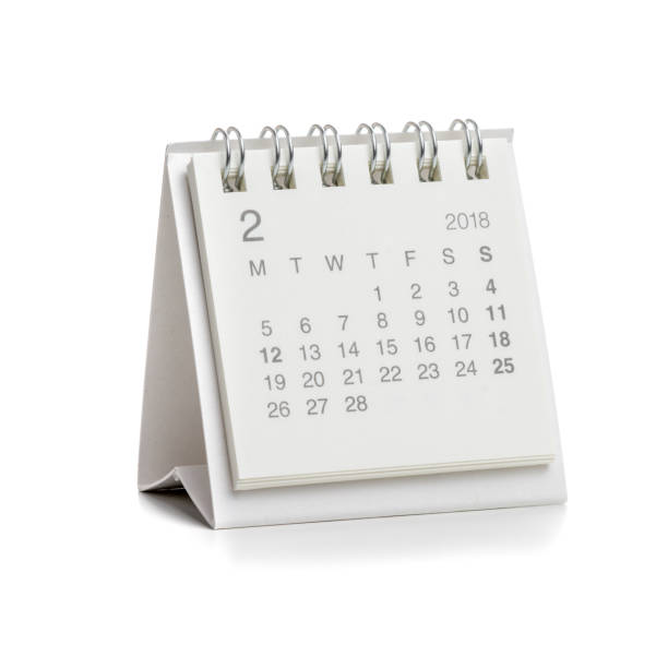 istock Minimal desk calendar 2018 isolated 907992390