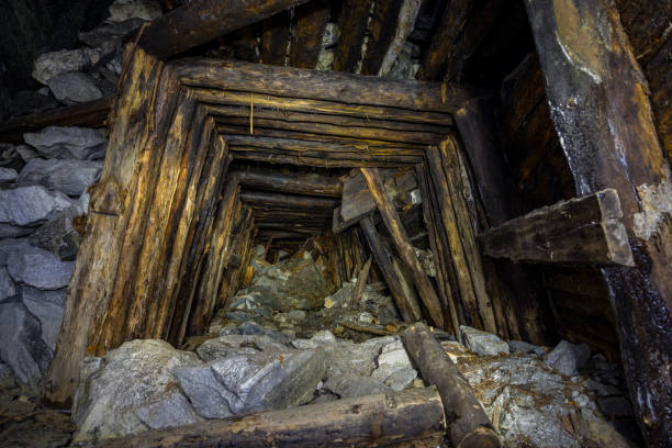 istock Dangerous place in abandoned mine 907999986