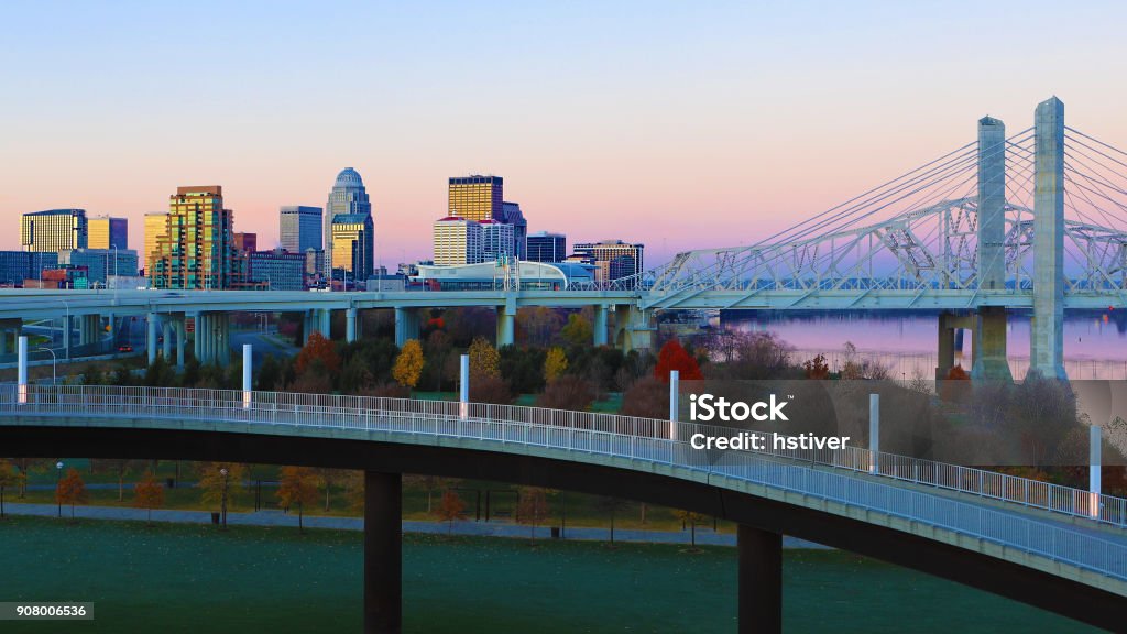 Louisville, Kentucky skyline at sunrise The Louisville, Kentucky skyline at sunrise Louisville - Kentucky Stock Photo