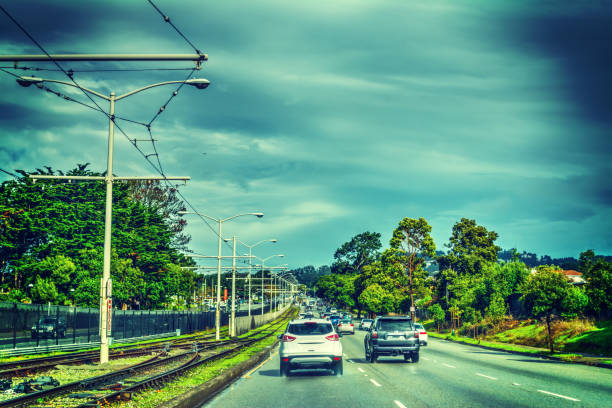 istock Traffic on a cloudy day in San Francisco, 908009174