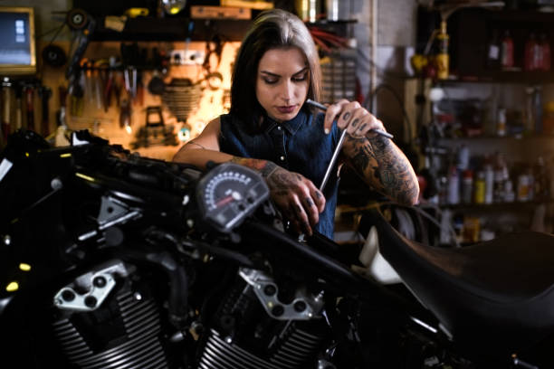 istock Motorcycle repair shop 908009248