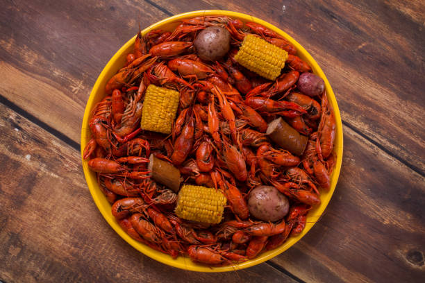 louisiana gotowane raki - crayfish cajun food louisiana boiled zdjęcia i obrazy z banku zdjęć