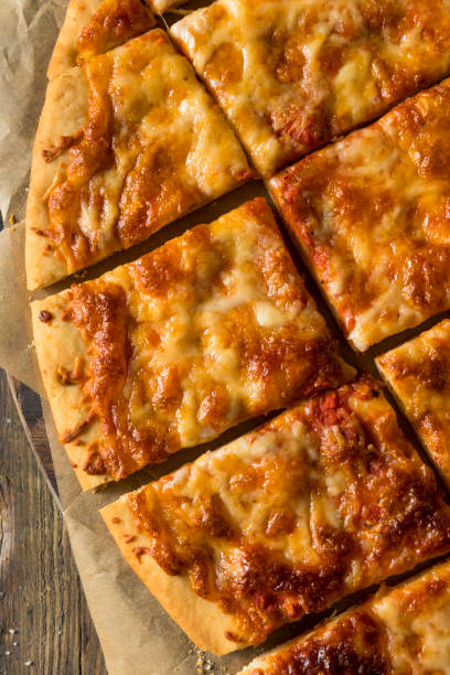 istock Delicious Homemade Cheese PIzza 908062908