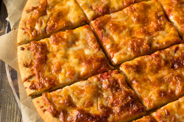istock Delicious Homemade Cheese PIzza 908066384