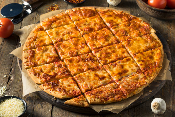 istock Delicious Homemade Cheese PIzza 908066770