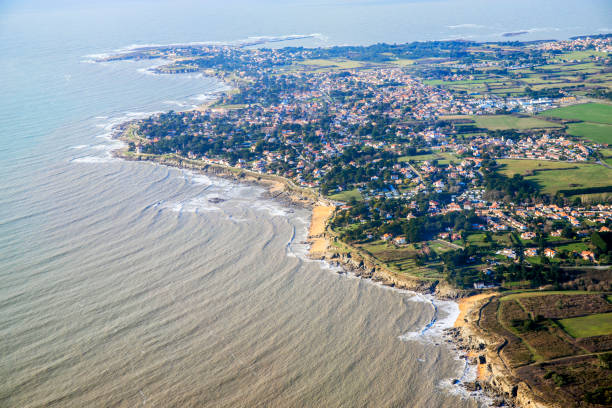 istock atlantic coast ocean and loire river 908070212
