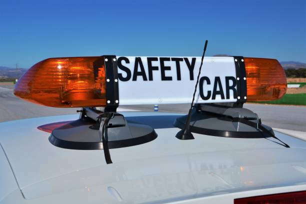 istock Safety car flashing lights 908088572