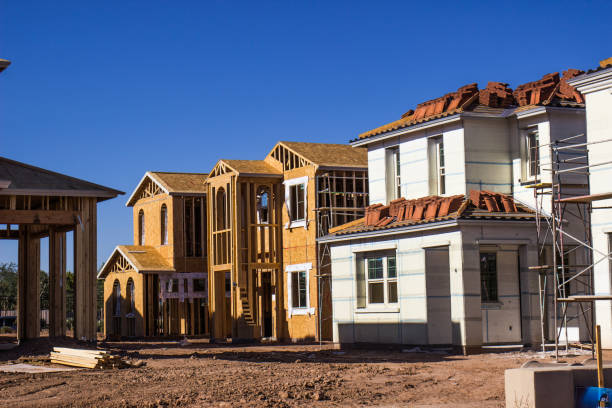 istock New Construction Of Two Story Homes 908123330