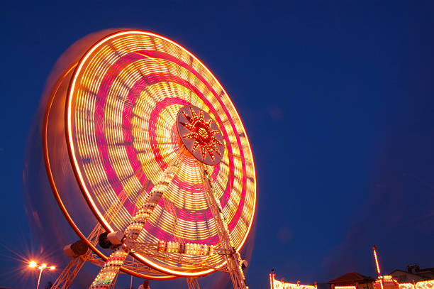 diabelski młyn - ferris wheel luna park amusement park carnival zdjęcia i obrazy z banku zdjęć