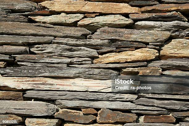 Foto de Muro De Pedra e mais fotos de stock de Antigo - Antigo, Ardósia, Cimento