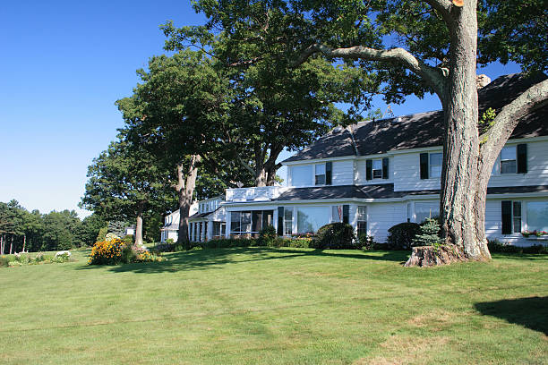istock New England Summer Houses 90813950