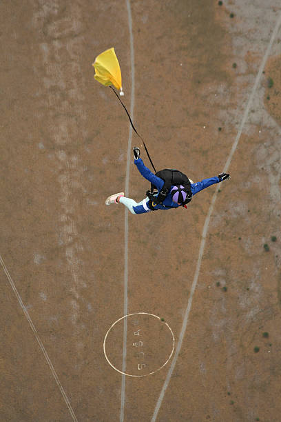 istock opening of the parachute 90814525
