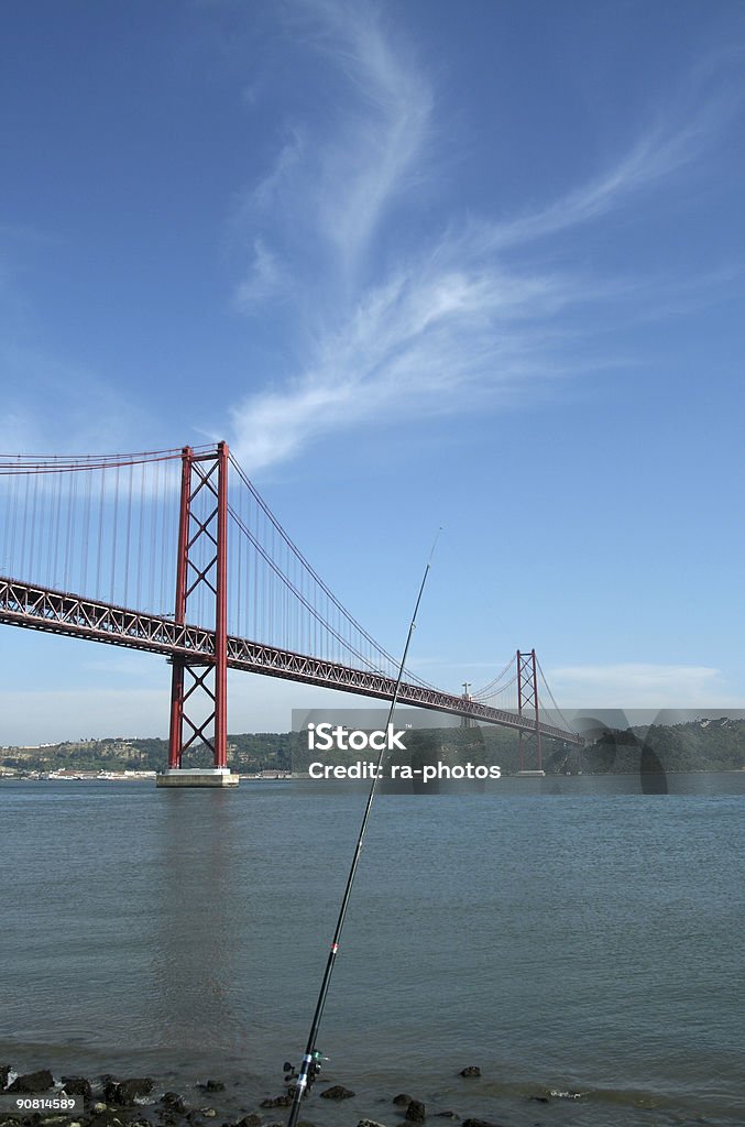 Moderno puente en Lisboa - Foto de stock de Agua libre de derechos