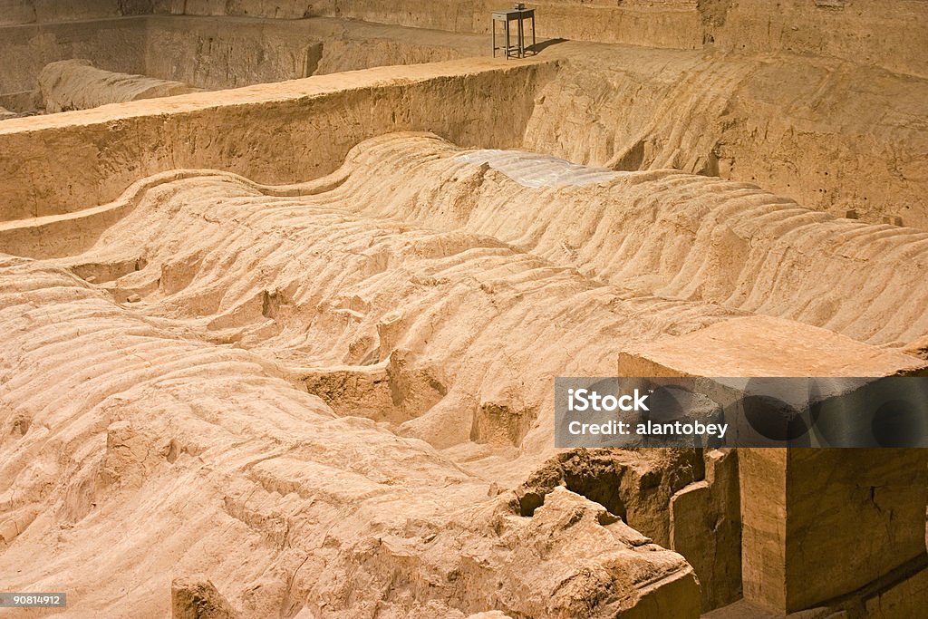 Excavaton der Terrakotta-Armee in Xian, China - Lizenzfrei Begräbnisstätte Stock-Foto