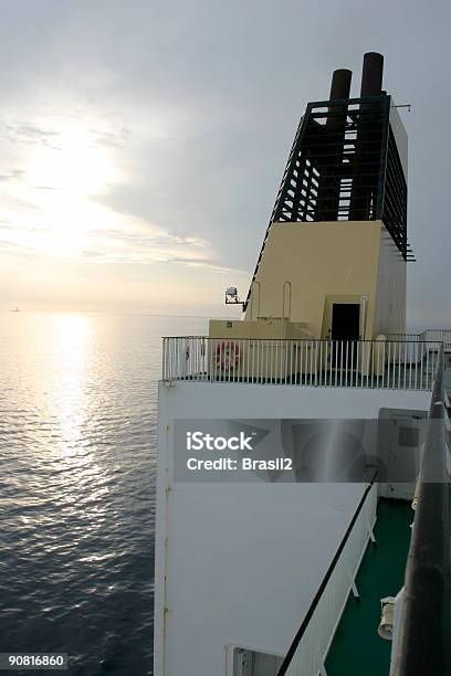 Chimney Stockfoto und mehr Bilder von Brennen - Brennen, Dampfschiff, Energieindustrie