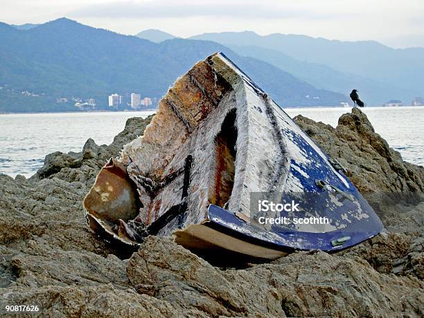 Foto de Naufrágio De Barco De Catástrofe e mais fotos de stock de Abandonado - Abandonado, Acidente, Antigo