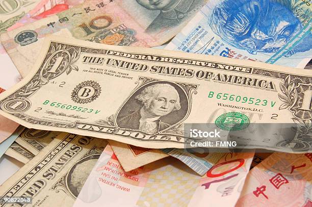 Geld Stockfoto und mehr Bilder von Amerikanische Währung - Amerikanische Währung, Bankgeschäft, Bunt - Farbton
