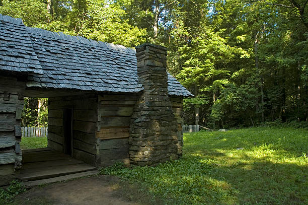 istock Ephraim Bales Place, Great Smoky Mtns NP, TN 90823891