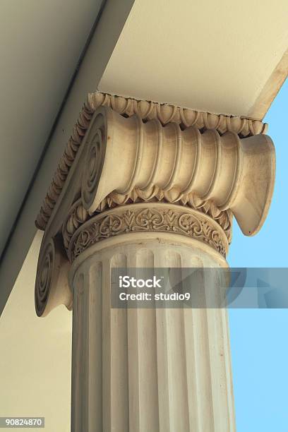 Colonna Ionica - Fotografie stock e altre immagini di Antico - Condizione - Antico - Condizione, Antico - Vecchio stile, Architetto