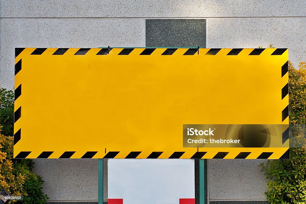 Blank billboard - Foto de stock de Conselho royalty-free