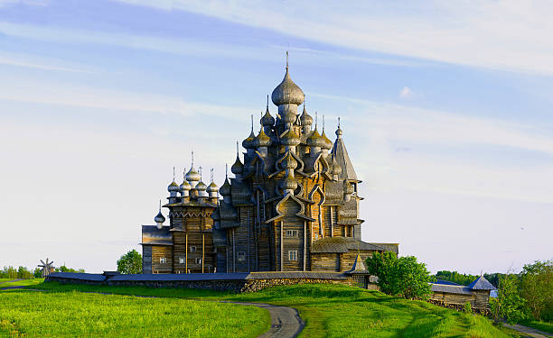 iglesia de & intercession de la transfiguración - república de karelia rusia fotografías e imágenes de stock