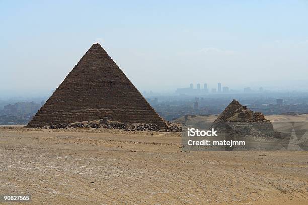 Photo libre de droit de Caire Dans Le Brouillard banque d'images et plus d'images libres de droit de 6-7 ans - 6-7 ans, Antique, Archéologie