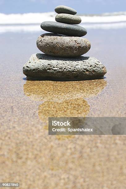 Praia Zen - Fotografias de stock e mais imagens de Amontoar - Amontoar, Anta, Ao Ar Livre